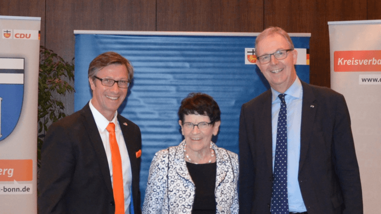 © CDU Bonn: Christos Katzidis, Prof. Dr. Rita Süssmuth und Axel Voss (v.l.) © CDU Bonn: Christos Katzidis, Prof. Dr. Rita Süssmuth und Axel Voss (v.l.)